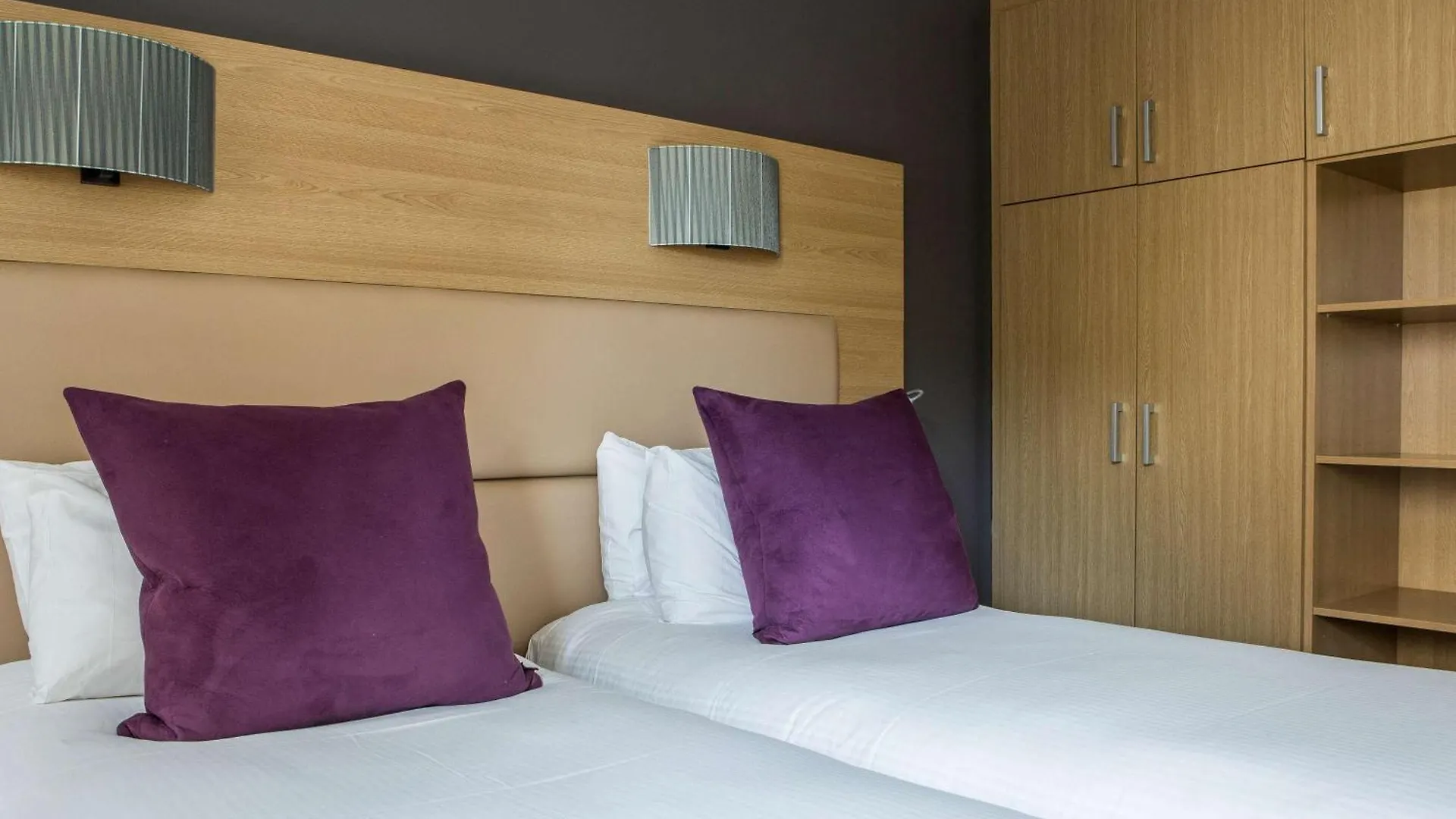 אקס-אן-פרובאנס Grand Hotel Roi Rene Aix En Provence Centre - Mgallery 4*,