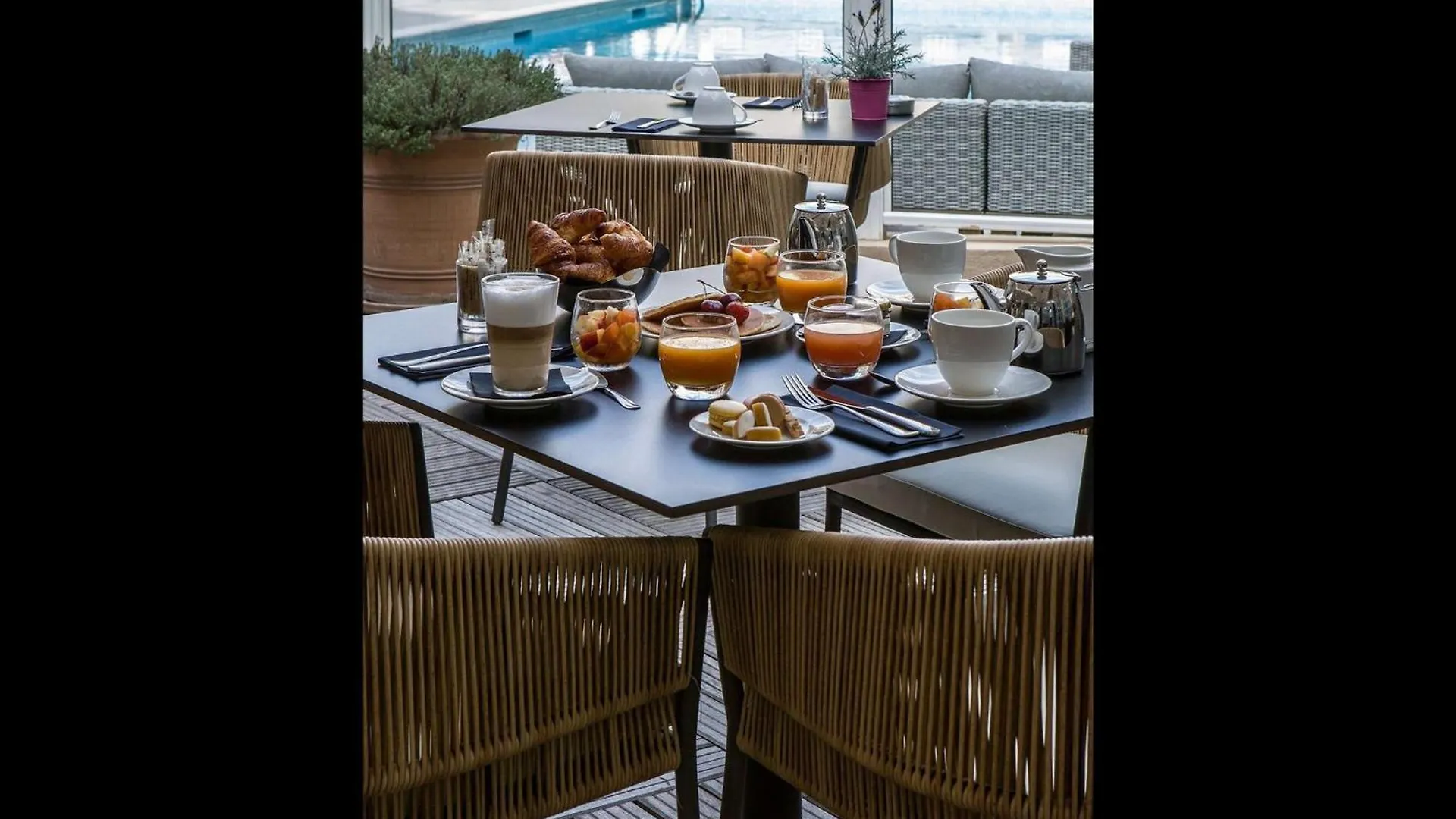 אקס-אן-פרובאנס Grand Hotel Roi Rene Aix En Provence Centre - Mgallery