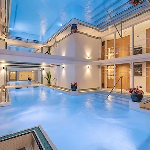 **** Hotel Grand Tonic & Nuxe França